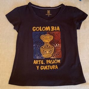 Women’a Medium Colombia Shirt